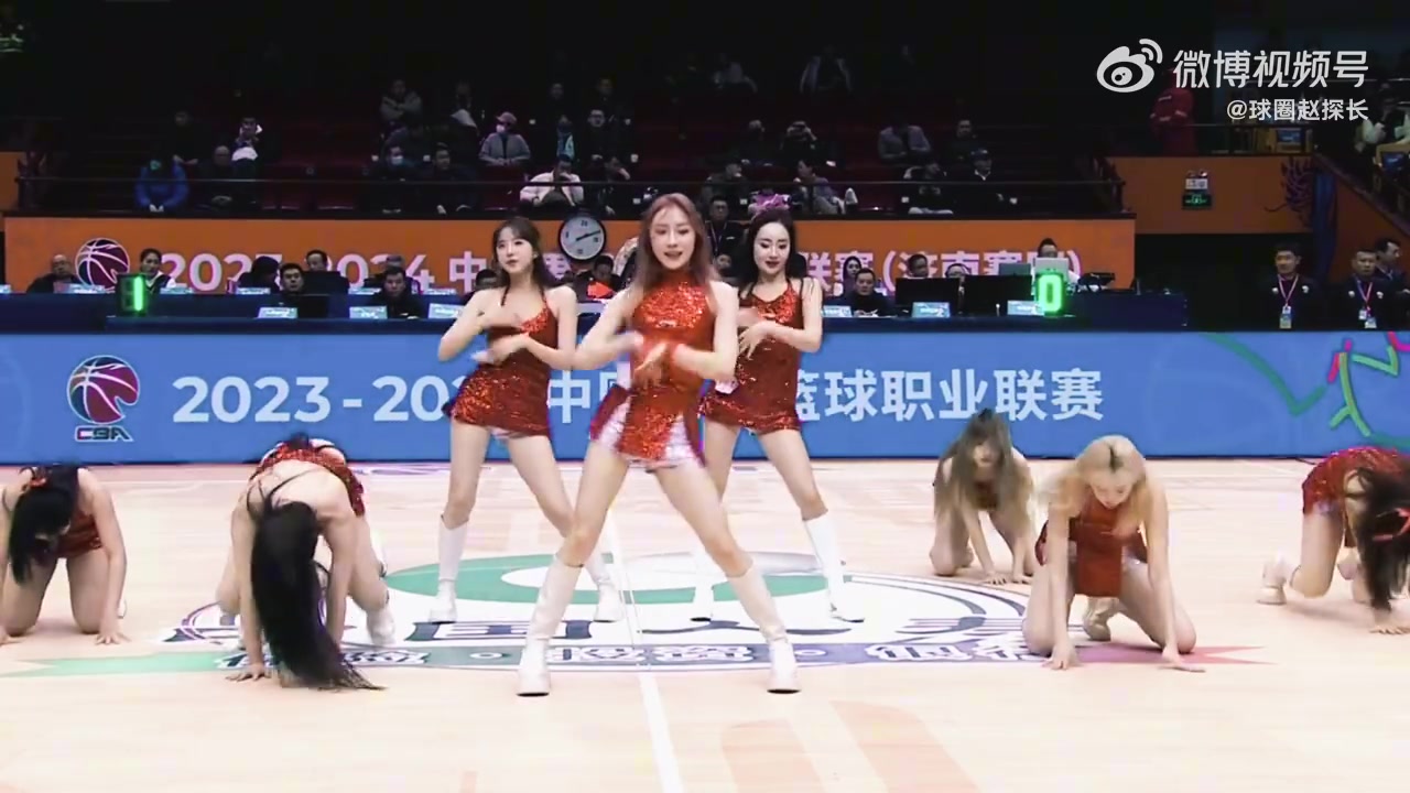😍😍赵探长分享山东男篮主场啦啦队的现场演出视频