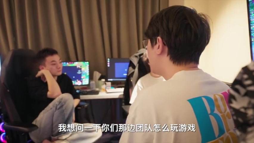 LPL纪录片《百炼成金》—S13片段：Xiaohu因失误向队友道歉