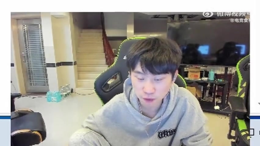 金年会金字招牌诚信至上Doinb看Lwx跟Mlxg互爆！翔哥想嘻嘻哈哈过去，但Mlxg真生气了